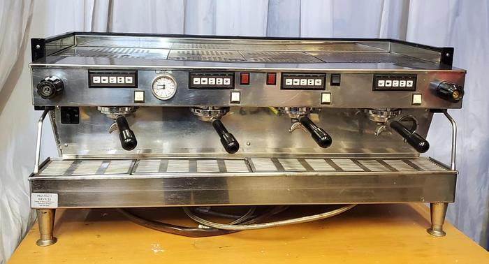 Used LA MARZOCCO LINEA  AV 4 Group AUTOMATIC ESPRESSO MACHINE